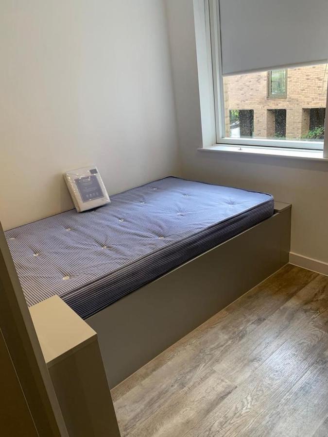 For Students Only Ensuite Bedrooms With Shared Kitchen At Cathedral Point In Winchester Exterior foto